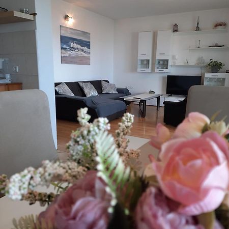 Apartman Mila Novi Vinodolski Exterior foto