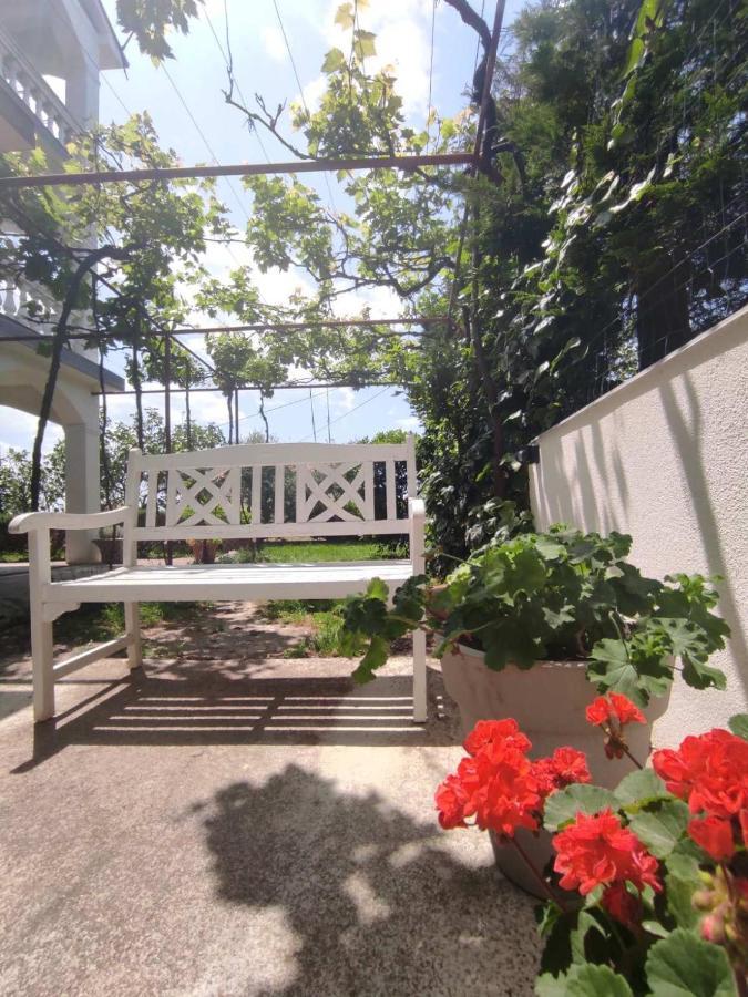 Apartman Mila Novi Vinodolski Exterior foto
